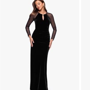 Elegant Black Velvet Evening Dress with Sheer Sleeves